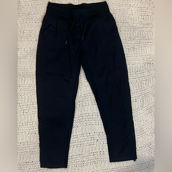 CRZ YOGA - Black Joggers - M (8/10) - Picture 1 of 7